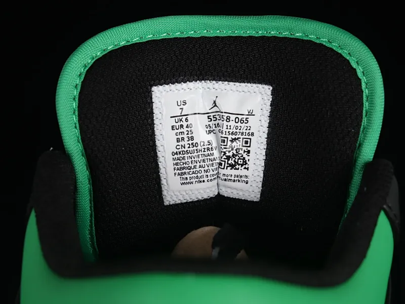 All categories Air Jordan Jordan series basketball shoes Air Jordan 1 Low Z version Air Jordan 1 Low "Lucky Green" AJ1 Joe 1 black and green low-top basketball shoes 553558-065